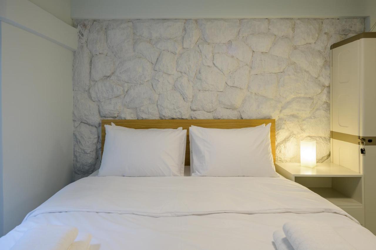 Fully Renovated Underground Flat In Pagrati Apartment Athens Ngoại thất bức ảnh